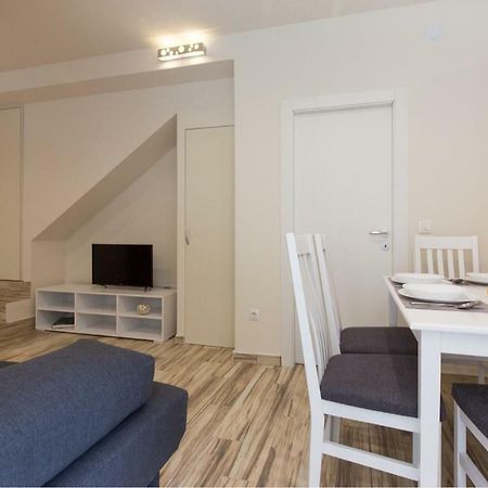 Apartman Fortica オパティヤ エクステリア 写真